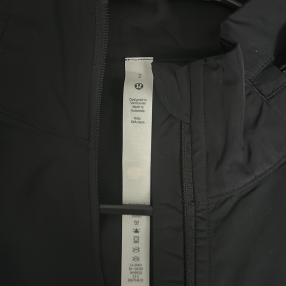 Lululemon Windbreaker Jacket - Picture 5 of 6